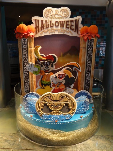 ミッキーとミニーのハロウィーン装飾（オチェーアノ）