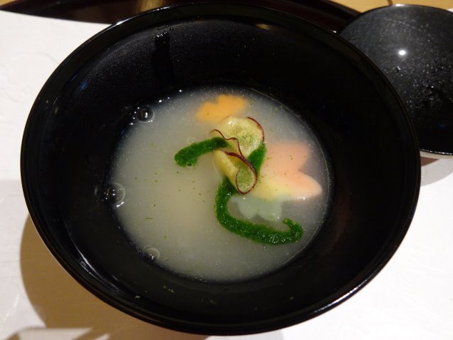 栗の擂り流し仕立て（花 Hana）
