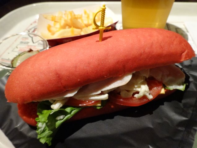 チキンとポテトのサンドウィッチ（ニューヨーク・デリ）