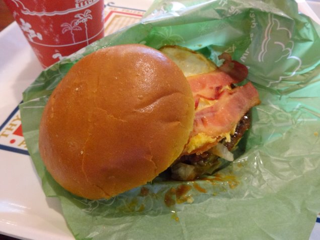 ベーコンエッグバーガー（ケープコッド・クックオフ）