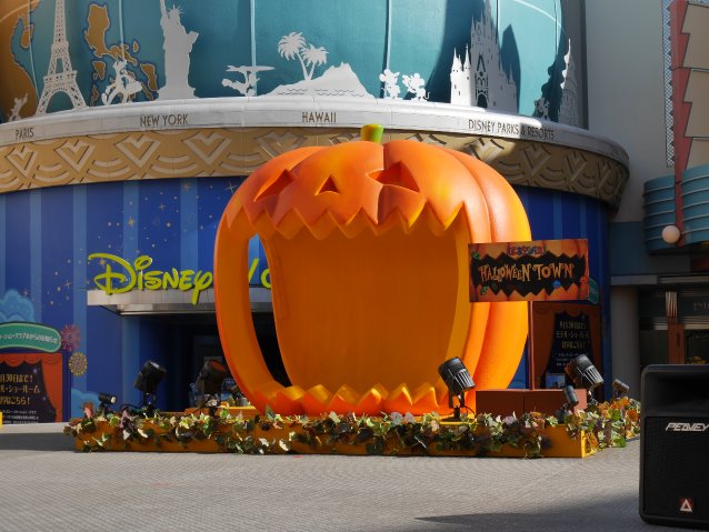 ハロウィーンのかぼちゃオブジェ（セレブレーション・プラザ）