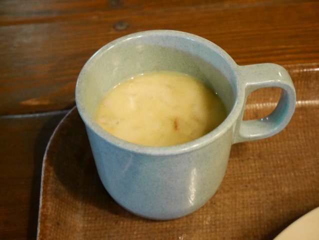ベーコンと野菜のクリームスープ（ユカタン・ベースキャンプ・グリル）