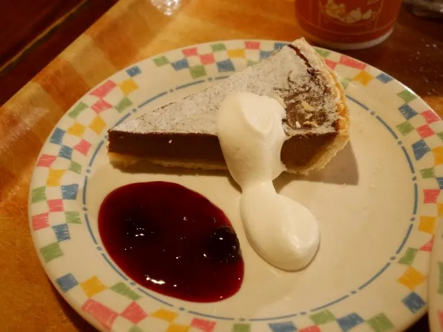 チョコレートのアーモンドタルト（グランマ・サラのキッチン）