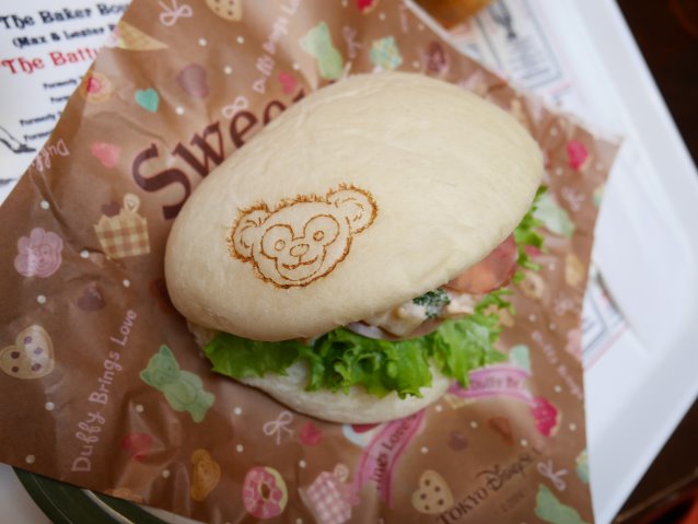 生ハムとアップル入りポテトサラダのサンド（ニューヨーク・デリ）