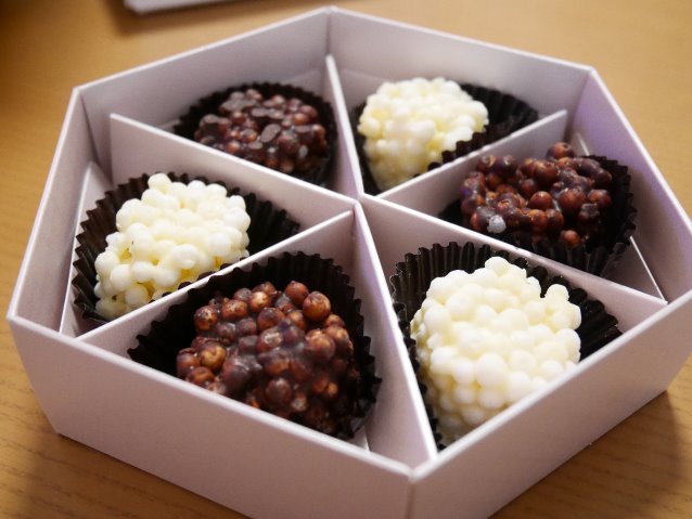 もち米のクランチチョコレート（Hanashirabe）