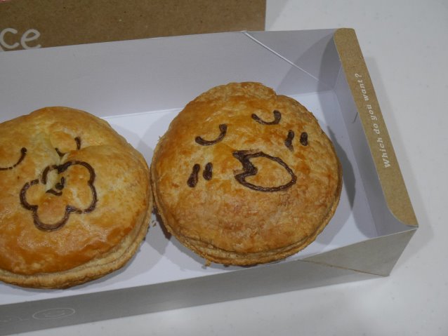 さくさく桜チョコ（Pie face）