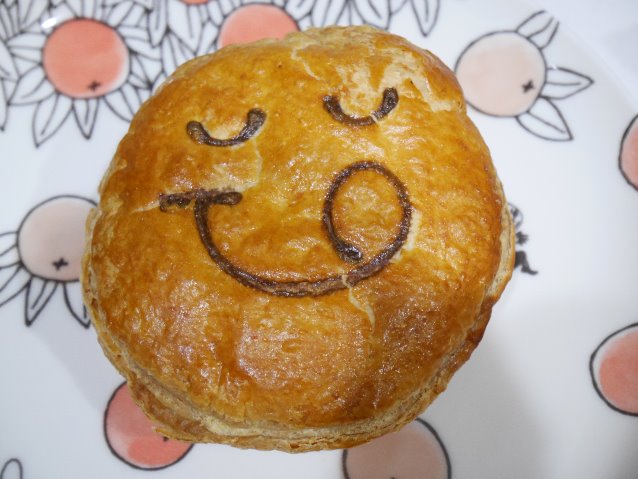 シーフードトマトチーズ（Pie face）