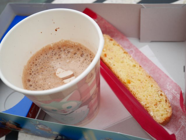 イタリアンホットチョコレートドリンク（ゴンドリエ・スナック）