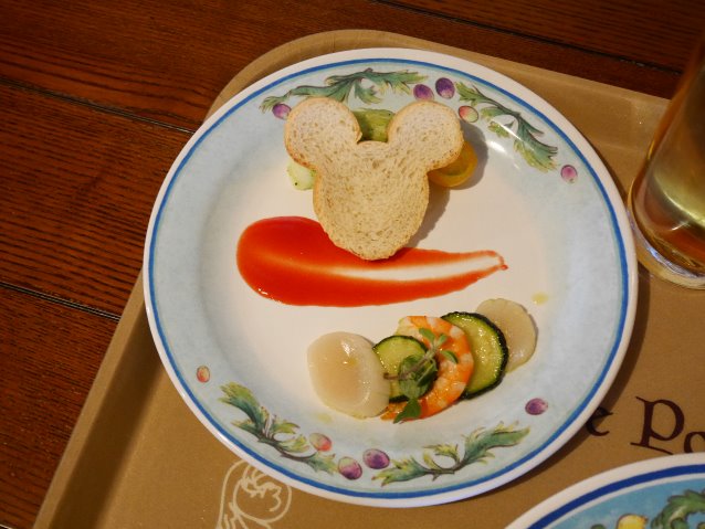 帆立貝と海老のマリネ＆バジリコ風味のポテトとチキンのディップ（カフェ・ポルトフィーノ）