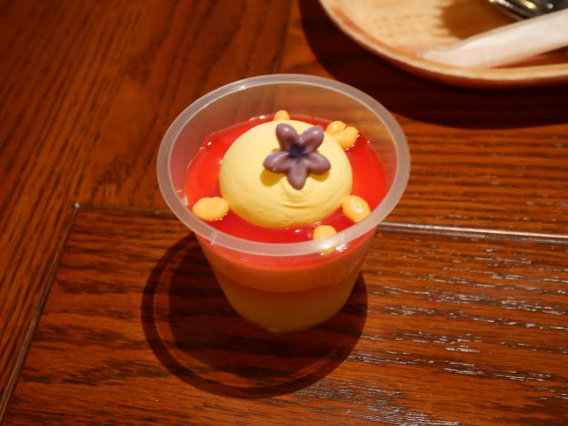 ストロベリームース＆レモンゼリー（グランマ・サラのキッチン）