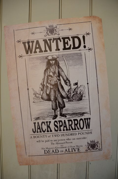 JACK SPARROWの手配書（アドベンチャーランド）