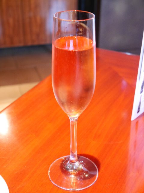 Moët ＆ Chandon（アチェンド）