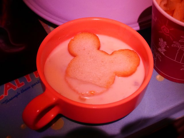 ホタテチャウダー（セバスチャンのカリプソキッチン）