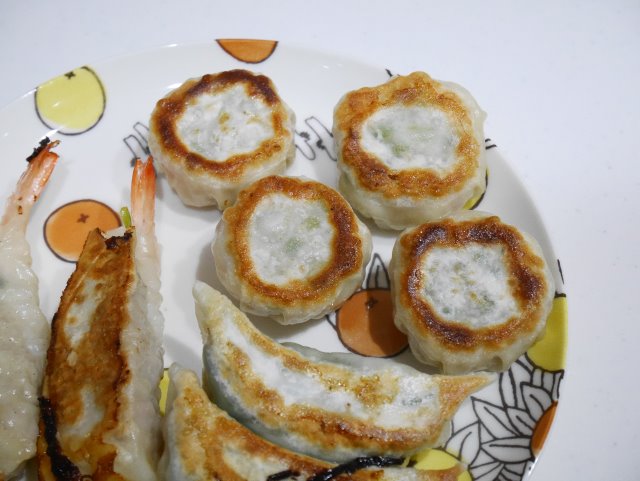 アスパラ餃子（好餃子）