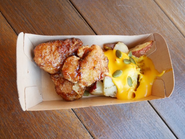 バルサミコソースのチキン＆ベイクドポテトのチーズソース（ハドソンリバー・ハーベスト）