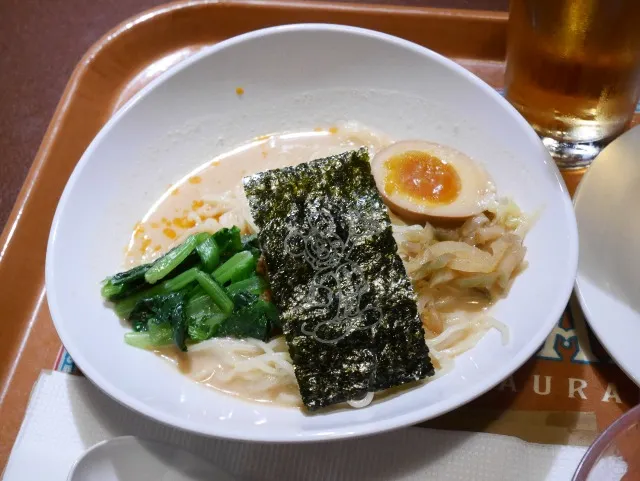 ミッキー海苔付きラーメン（ヴォルケイニア・レストラン）