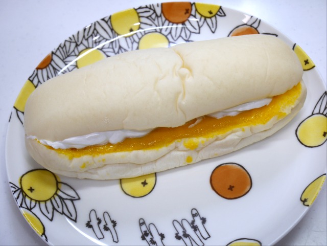 かぼちゃホイップ（コメダ謹製 やわらかシロコッペ）