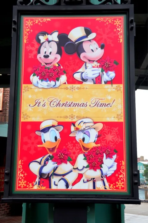ディズニーシー 2019クリスマス看板（ミッキー・ミニー・ドナルド・デイジー）