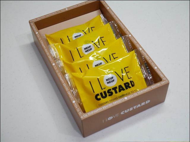 カスタードタルト 箱の中（I LOVE CUSTARD NEUFNEUF）