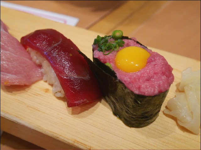 づけ鮪、とろうずら（築地玉寿司）