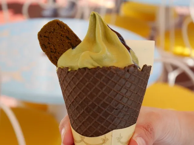 スペシャルソフトクリーム（抹茶＆チョコ）（アイスクリームコーン）