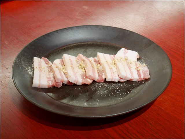 豚カルビ（焼肉トラジ）
