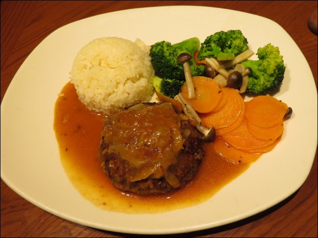 ランチ・ハンバーグ・ステーキ（OUTBACK STEAKHOUSE）