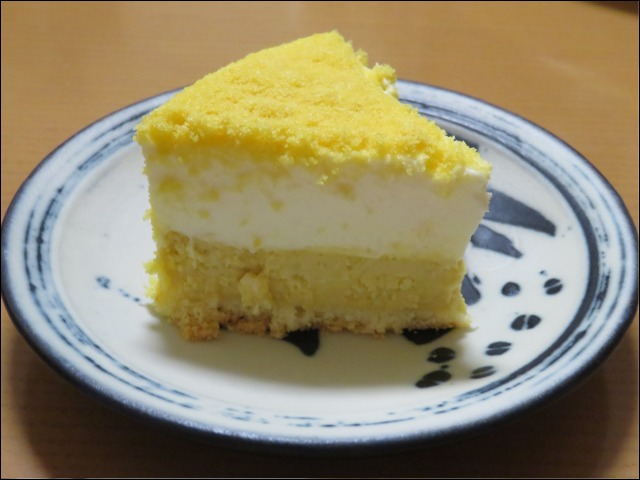 焼き芋ドゥーブル カット（小樽洋菓子舗 ルタオ）