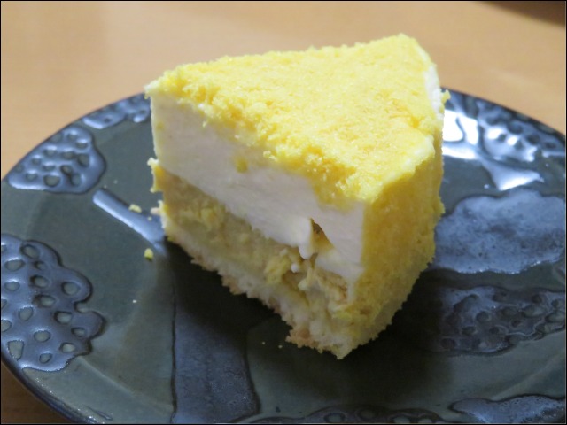 焼き芋ドゥーブル カット（小樽洋菓子舗 ルタオ）
