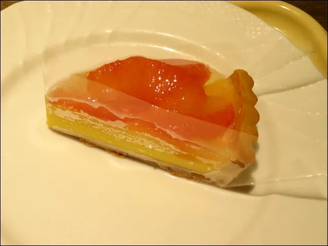 グレープフルーツタルト（デリス タルト＆カフェ）