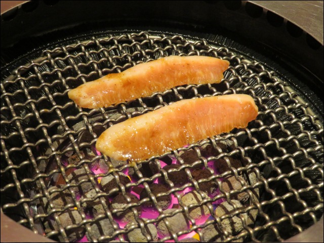 焼肉御膳 トントロ（焼肉トラジ）