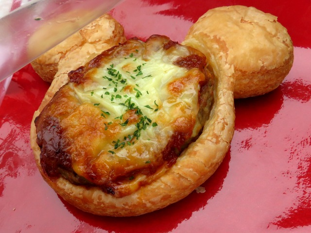 チーズハンバーグデニッシュ（スウィートハート・カフェ）