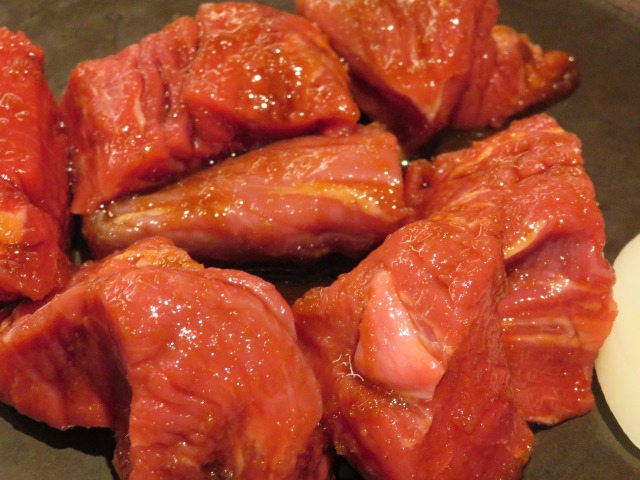 赤身切落し アップ（焼肉トラジ）