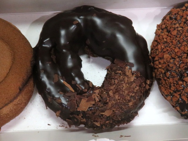 オールドファッション チョコケーキ（クリスピー・クリーム・ドーナツ）