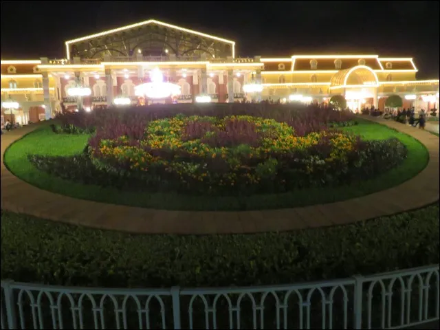 ミッキー花壇（ディズニー・ハロウィーン 2023）