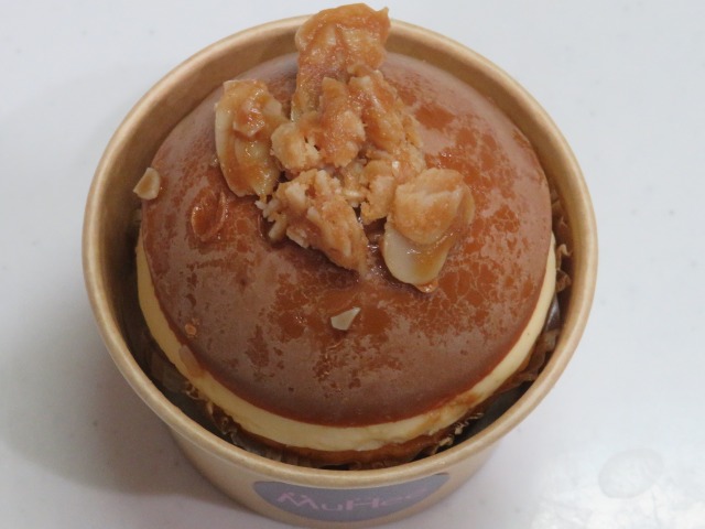 ポッピンクリーム 上面（fait a la main MuHee）