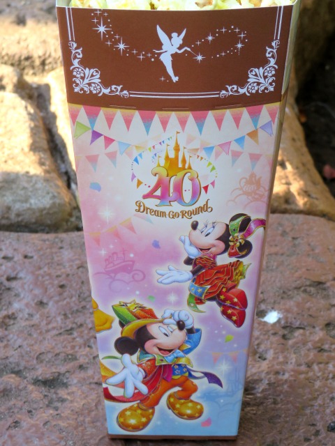 40周年のポップコーン箱