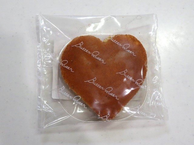 バターどらやき 包装（バターの女王）