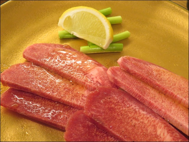 上タン塩 アップ（焼肉トラジ）