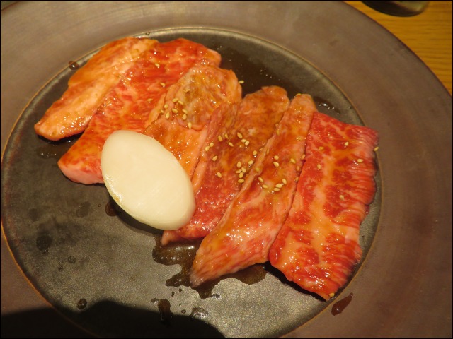 カルビ（焼肉トラジ）
