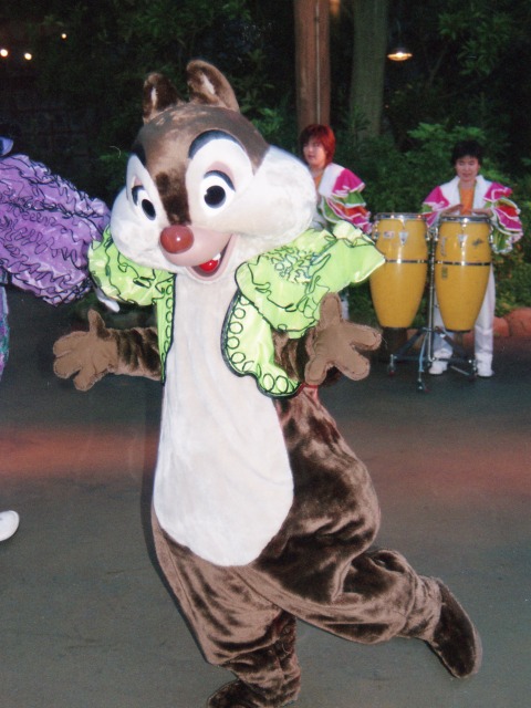 デール（“フィエスタ・ノーチェ”ストリートパーティー）
