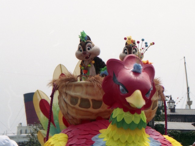 デールとチップ（東京ディズニーシー2ndアニバーサリー）