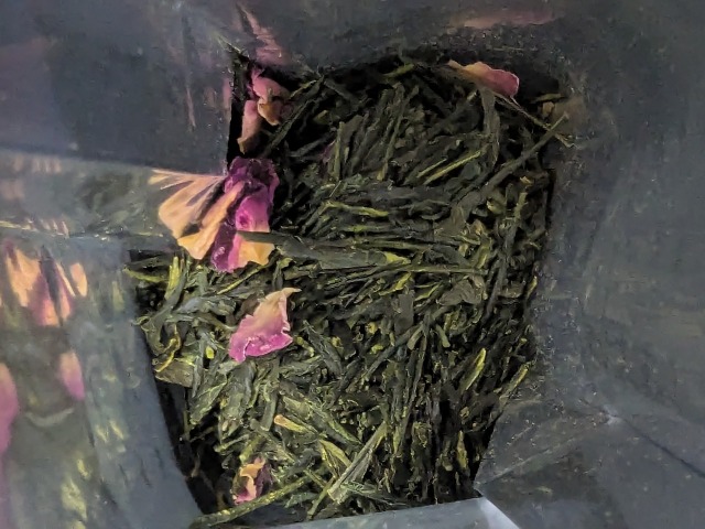 白桃煎茶 袋の中（ルピシア）