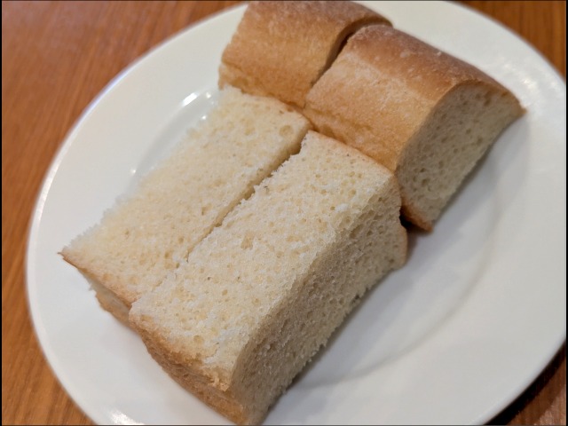 自家製フォカッチャ（Mare Cucina）