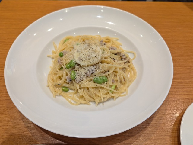 サルシッチャのレモンクリーム（Mare Cucina）