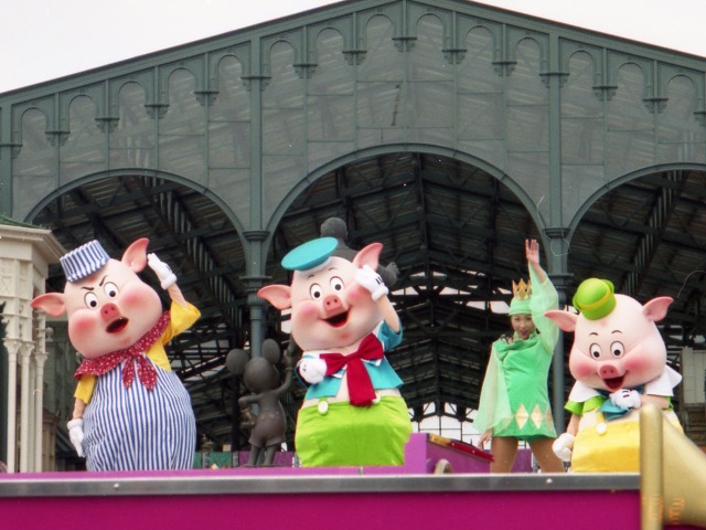 ファイファー、フィドラー、プラクティカル（Dポップ・マジック！）