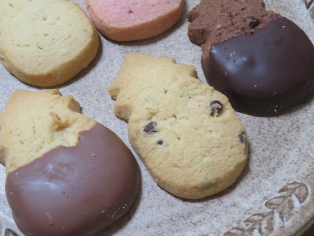 チョコレート・チップ・マカデミア、チョコレート・ディップ・マカデミア、ダーク・トリプル・チョコレート・マカデミア（ホノルル・クッキー・カンパニー）