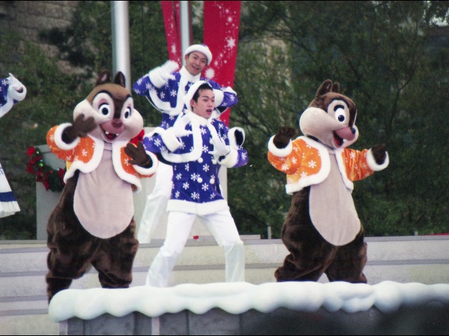 デールとチップ（ミッキーのメリークリスマス）