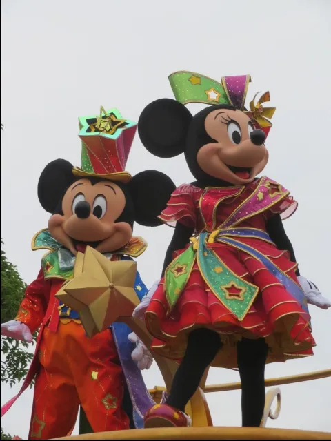 ミッキーとミニー（ディズニー・ハーモニー・イン・カラー）
