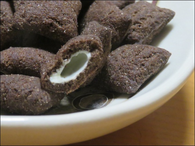 チョコインスナック 断面